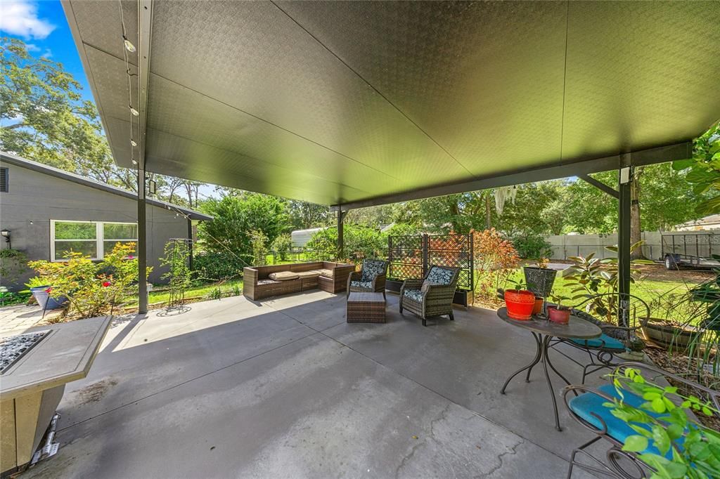 For Sale: $425,000 (4 beds, 2 baths, 2158 Square Feet)