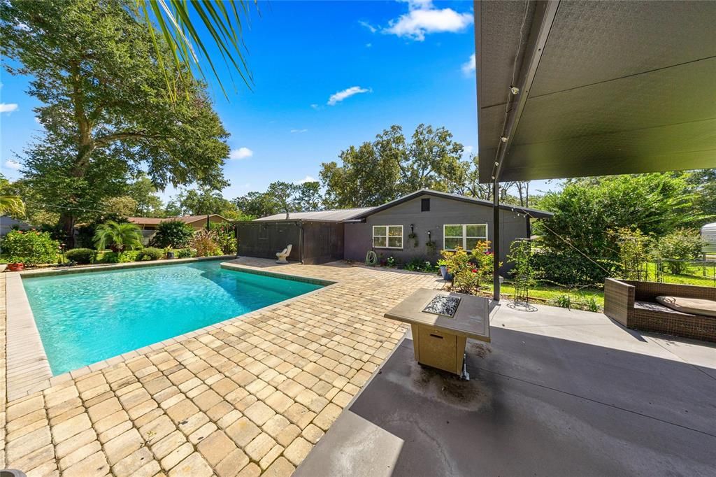 For Sale: $425,000 (4 beds, 2 baths, 2158 Square Feet)