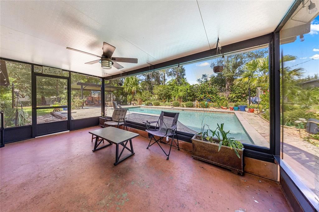 For Sale: $425,000 (4 beds, 2 baths, 2158 Square Feet)