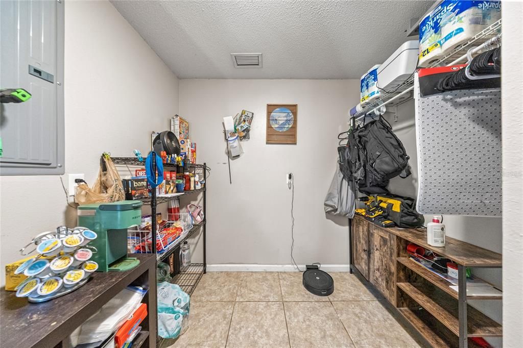 For Sale: $425,000 (4 beds, 2 baths, 2158 Square Feet)