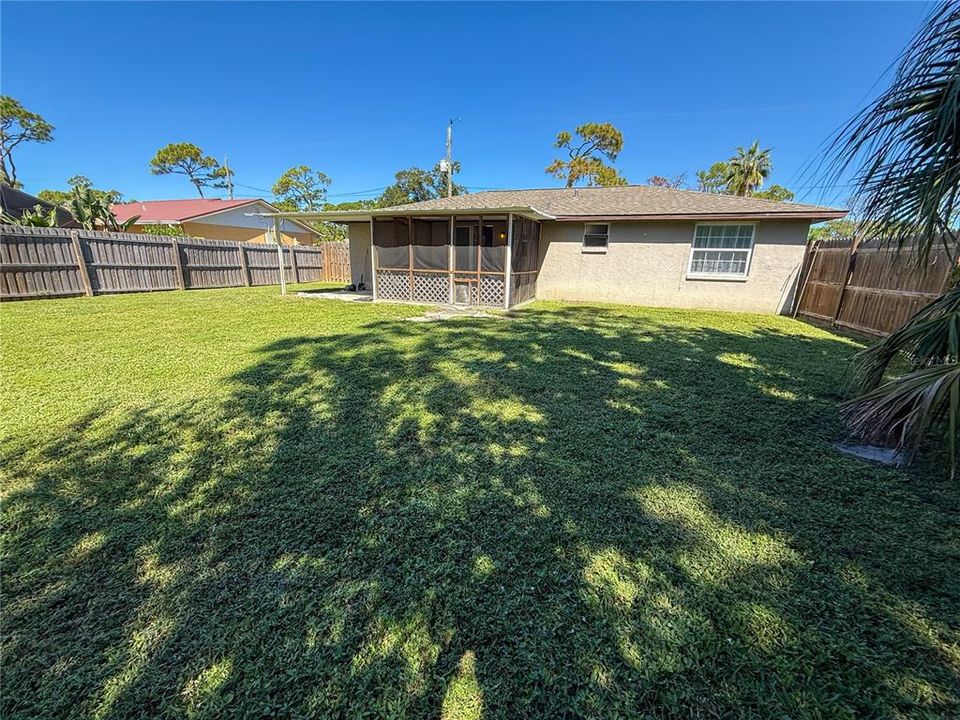 Activo con contrato: $219,750 (2 camas, 1 baños, 744 Pies cuadrados)