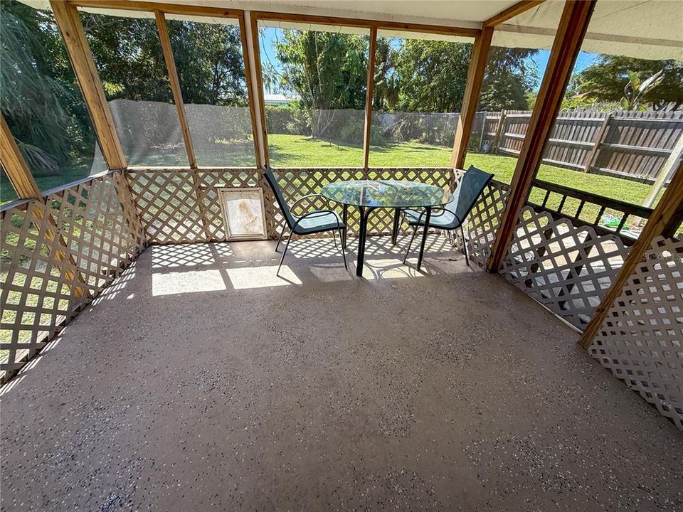 Activo con contrato: $219,750 (2 camas, 1 baños, 744 Pies cuadrados)