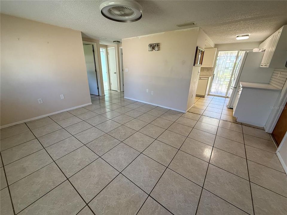 Activo con contrato: $219,750 (2 camas, 1 baños, 744 Pies cuadrados)