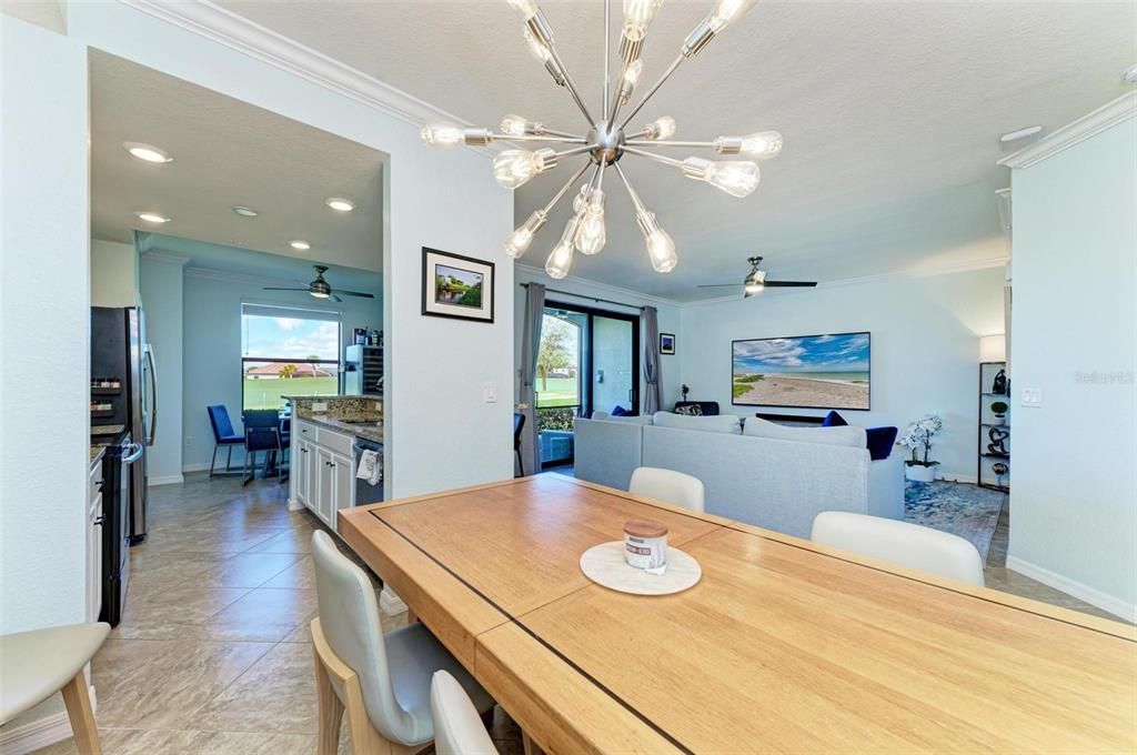 For Sale: $395,000 (2 beds, 2 baths, 1336 Square Feet)