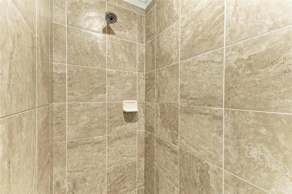 For Sale: $395,000 (2 beds, 2 baths, 1336 Square Feet)