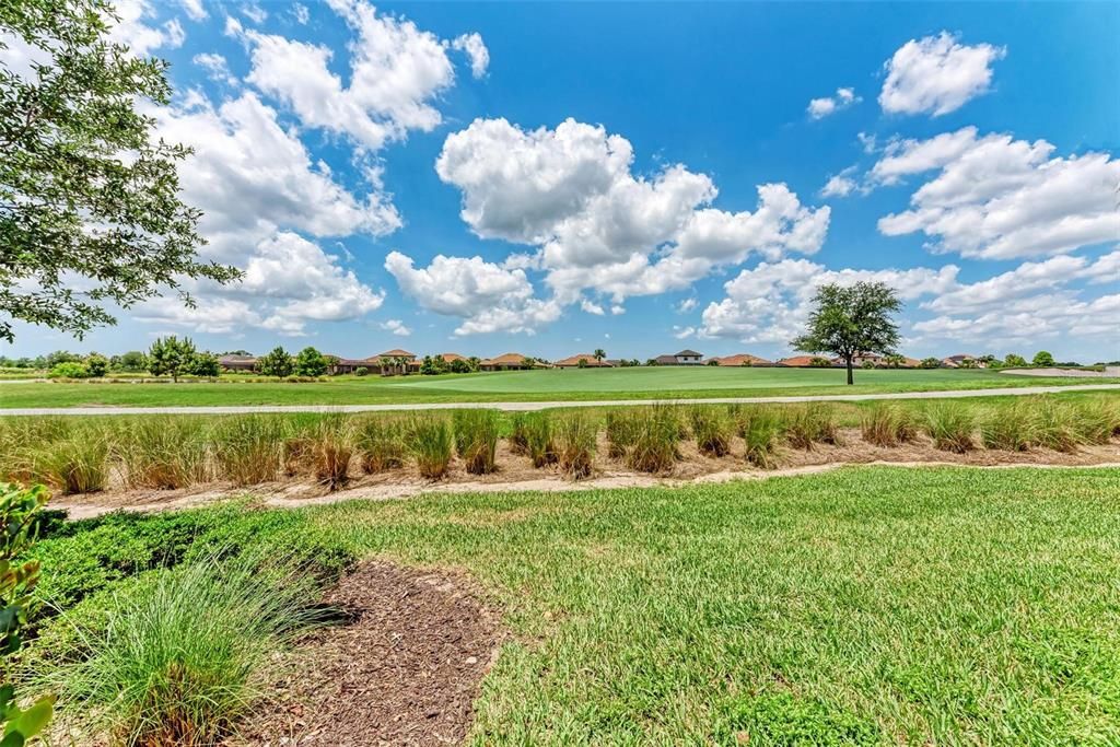 For Sale: $395,000 (2 beds, 2 baths, 1336 Square Feet)