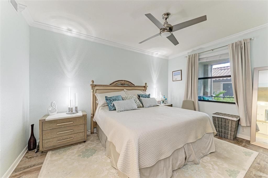 For Sale: $395,000 (2 beds, 2 baths, 1336 Square Feet)