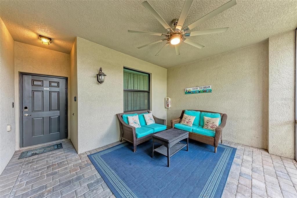 For Sale: $395,000 (2 beds, 2 baths, 1336 Square Feet)