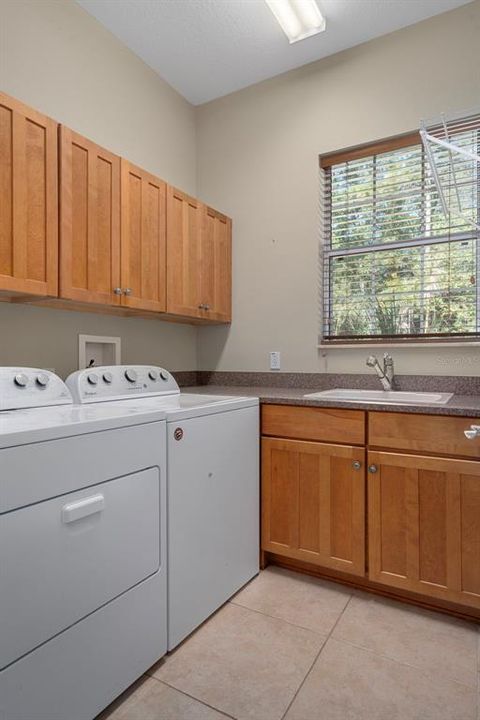 待售: $499,000 (3 贝兹, 2 浴室, 2194 平方英尺)