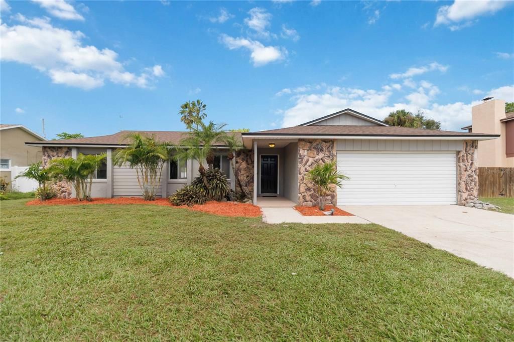 Recently Sold: $439,000 (3 beds, 2 baths, 1668 Square Feet)