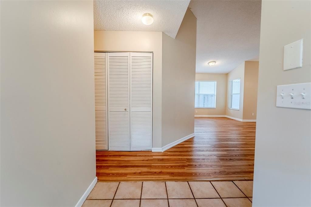 For Sale: $539,900 (3 beds, 2 baths, 1318 Square Feet)