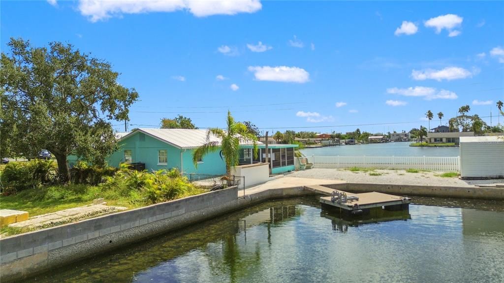 For Sale: $325,000 (3 beds, 2 baths, 1176 Square Feet)