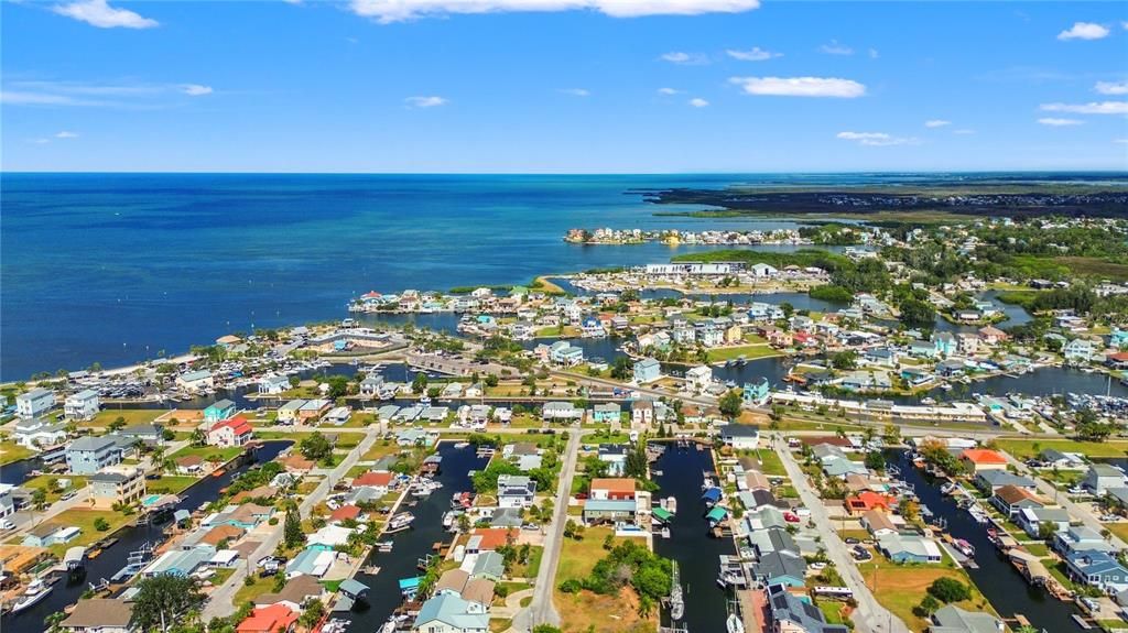 For Sale: $325,000 (3 beds, 2 baths, 1176 Square Feet)