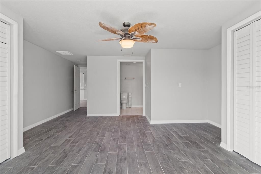 For Sale: $325,000 (3 beds, 2 baths, 1176 Square Feet)