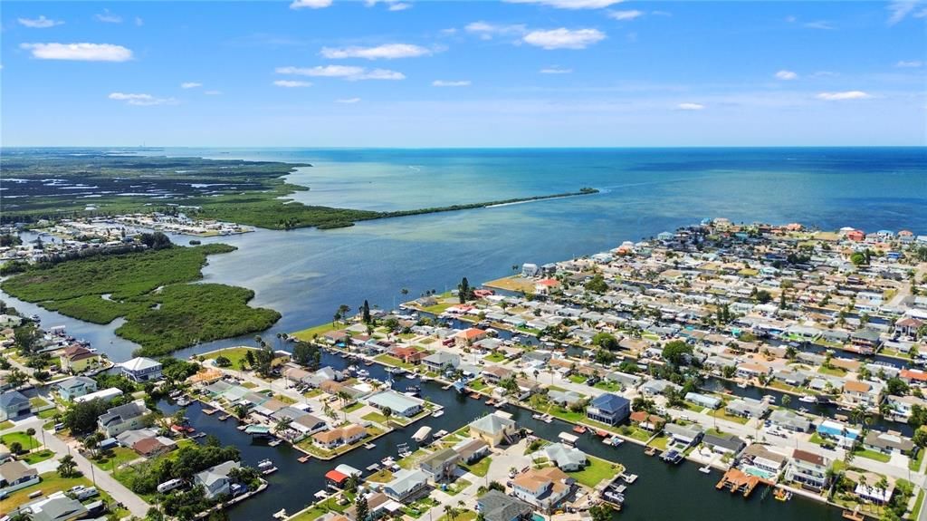 For Sale: $325,000 (3 beds, 2 baths, 1176 Square Feet)