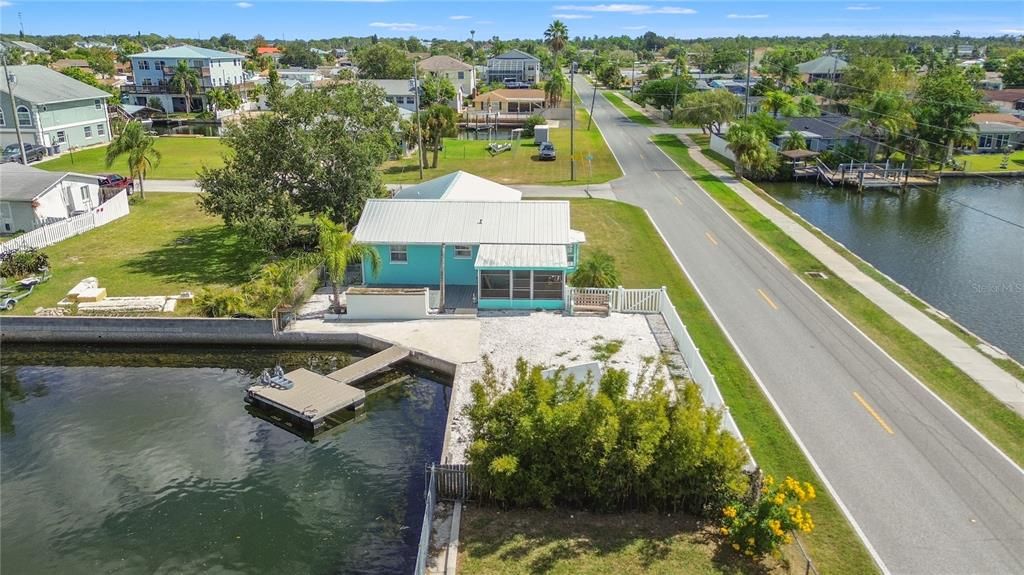 For Sale: $325,000 (3 beds, 2 baths, 1176 Square Feet)