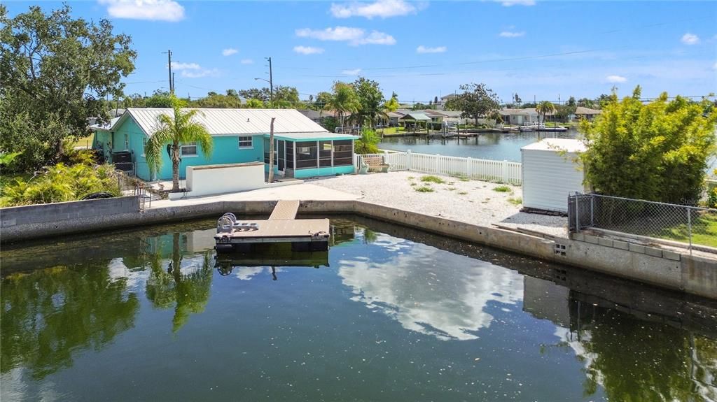 For Sale: $325,000 (3 beds, 2 baths, 1176 Square Feet)