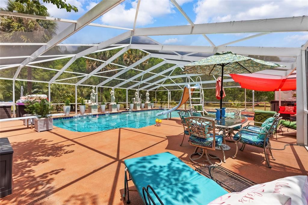 En Venta: $799,000 (4 camas, 4 baños, 4300 Pies cuadrados)