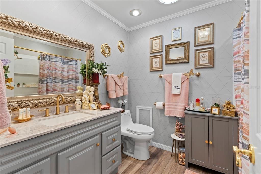 En Venta: $799,000 (4 camas, 4 baños, 4300 Pies cuadrados)