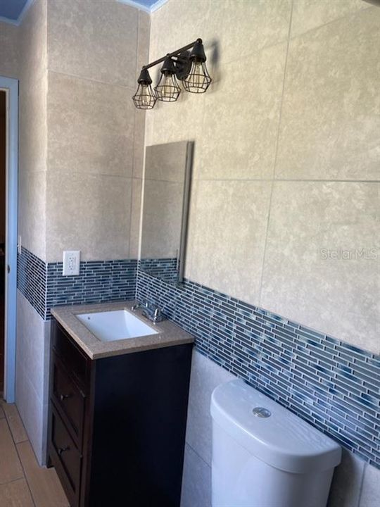 For Sale: $277,900 (3 beds, 3 baths, 1887 Square Feet)