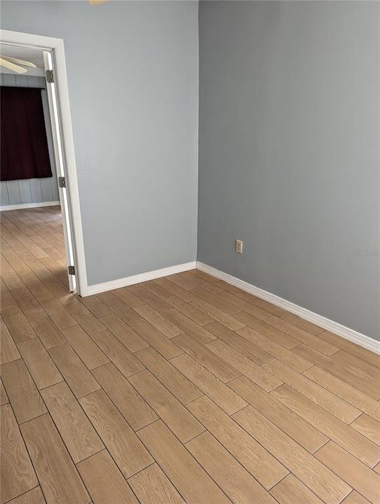 For Sale: $277,900 (3 beds, 3 baths, 1887 Square Feet)