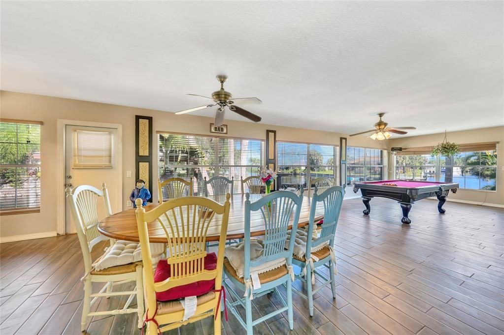 待售: $575,000 (3 贝兹, 2 浴室, 2001 平方英尺)