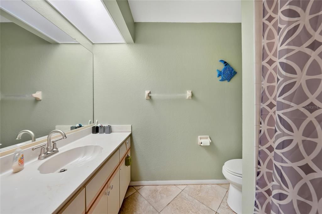 待售: $575,000 (3 贝兹, 2 浴室, 2001 平方英尺)