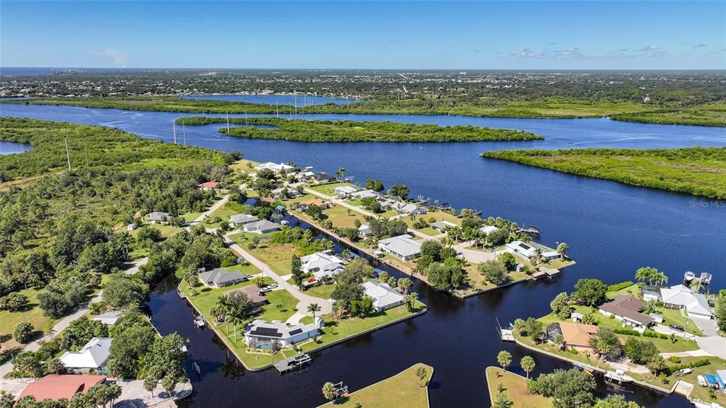 待售: $575,000 (3 贝兹, 2 浴室, 2001 平方英尺)