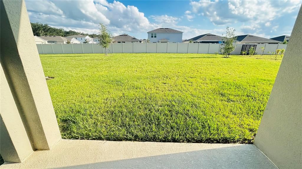 For Rent: $2,490 (4 beds, 2 baths, 1848 Square Feet)