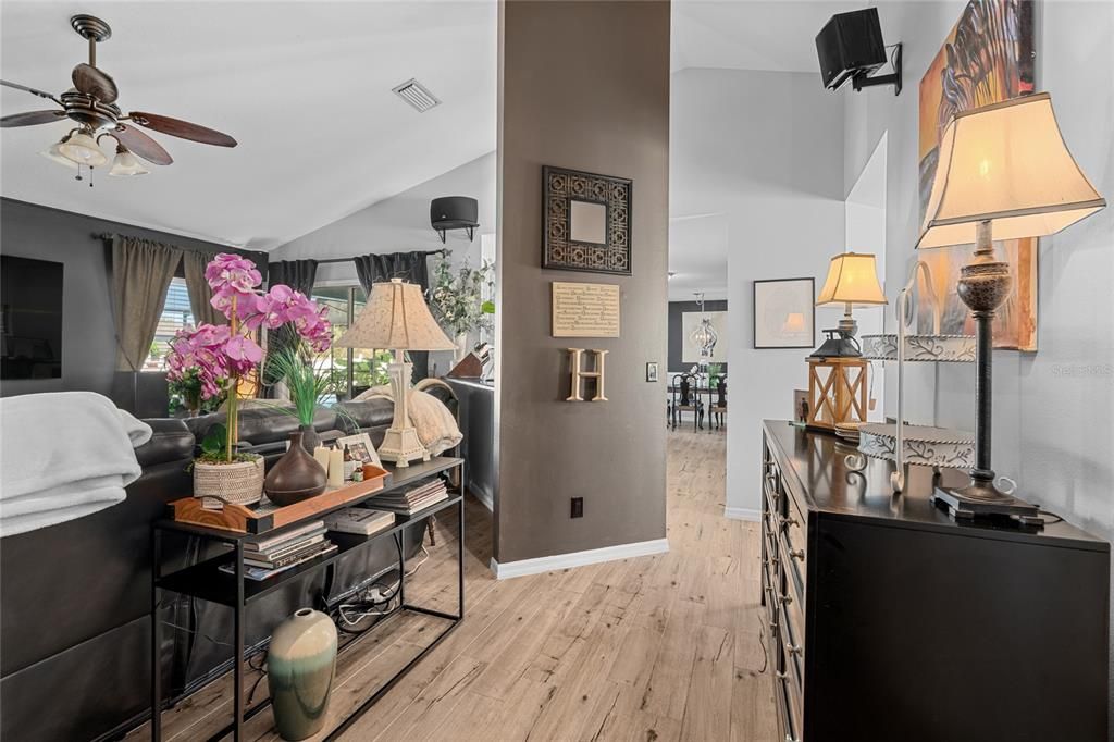 Activo con contrato: $417,500 (3 camas, 2 baños, 1864 Pies cuadrados)