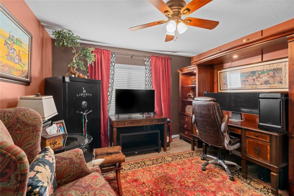 Activo con contrato: $417,500 (3 camas, 2 baños, 1864 Pies cuadrados)