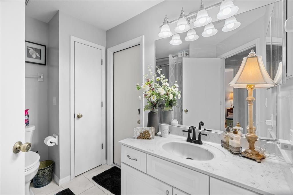 Activo con contrato: $417,500 (3 camas, 2 baños, 1864 Pies cuadrados)