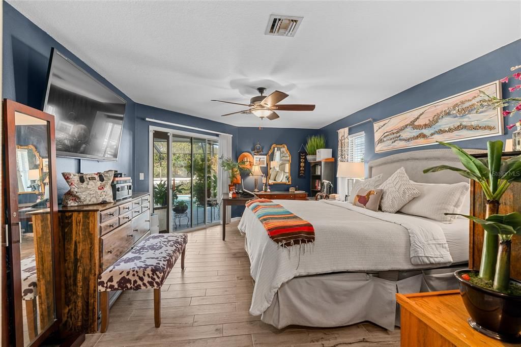 Activo con contrato: $417,500 (3 camas, 2 baños, 1864 Pies cuadrados)