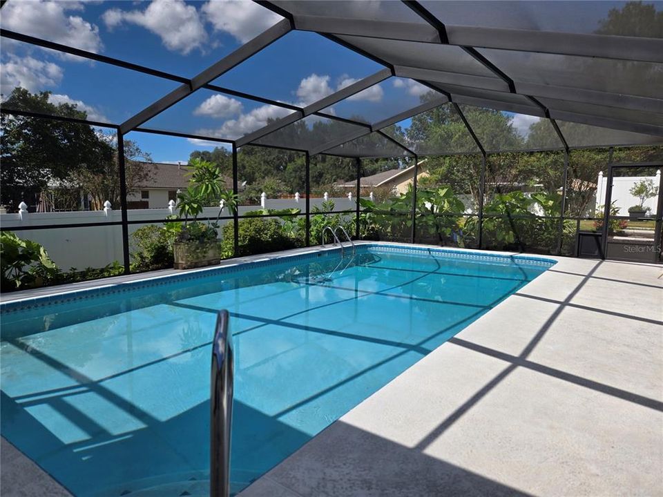 Activo con contrato: $417,500 (3 camas, 2 baños, 1864 Pies cuadrados)