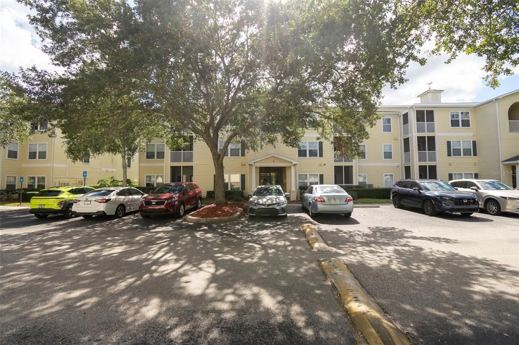 For Sale: $159,900 (1 beds, 1 baths, 788 Square Feet)