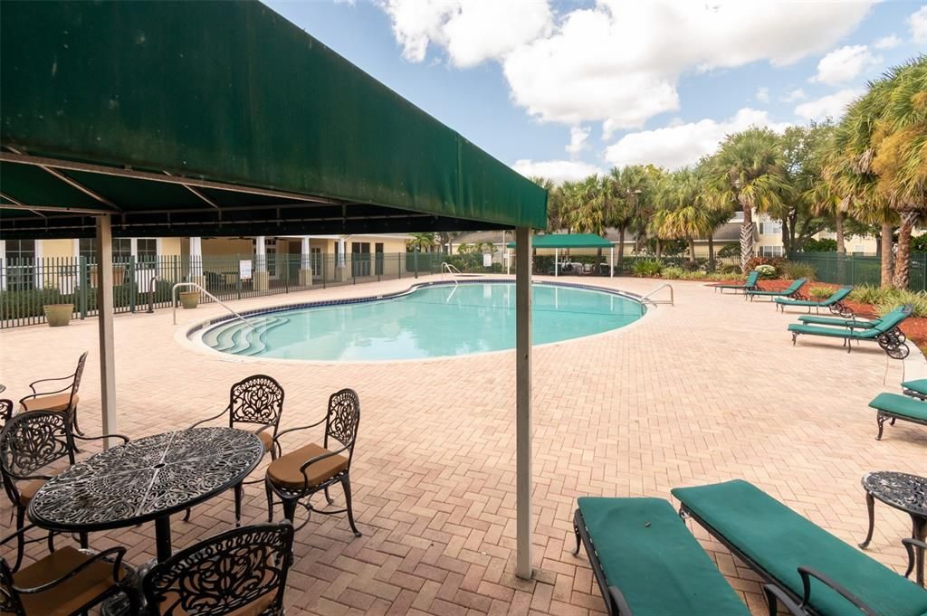 For Sale: $159,900 (1 beds, 1 baths, 788 Square Feet)