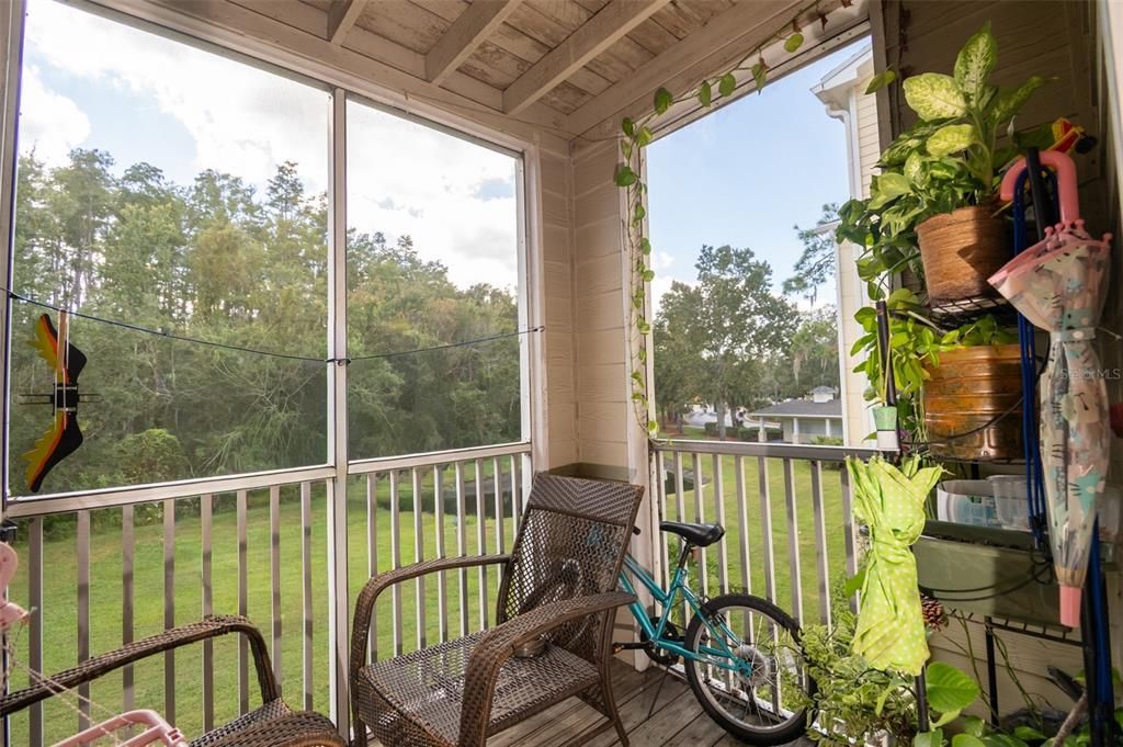 For Sale: $159,900 (1 beds, 1 baths, 788 Square Feet)