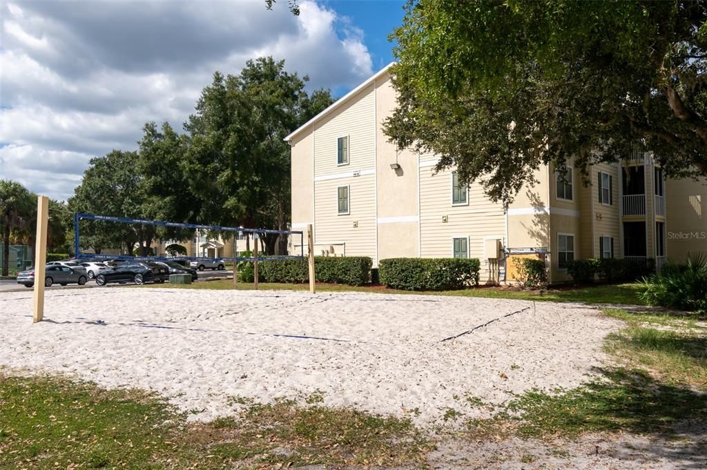 For Sale: $159,900 (1 beds, 1 baths, 788 Square Feet)