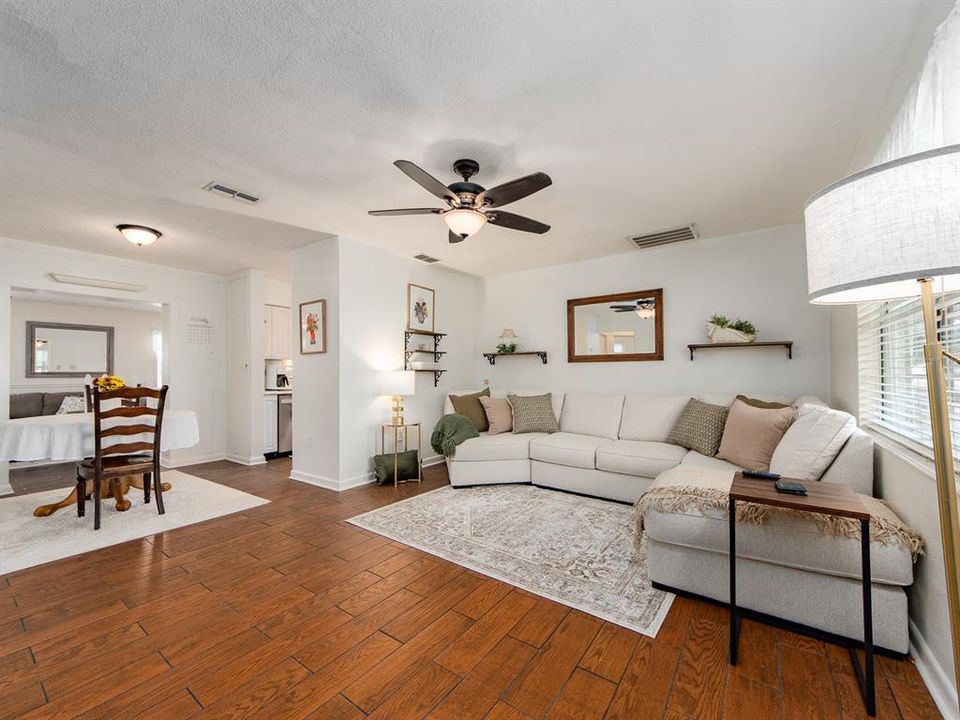 待售: $419,900 (3 贝兹, 2 浴室, 1538 平方英尺)