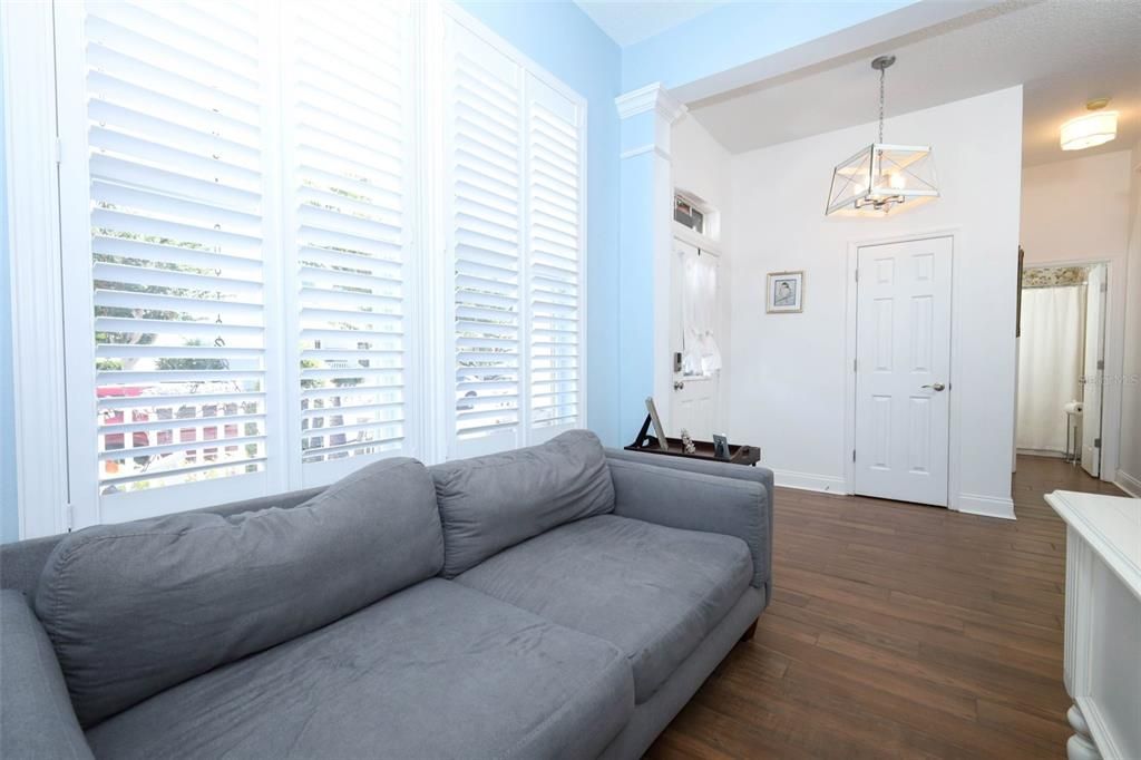 For Sale: $619,900 (2 beds, 2 baths, 1388 Square Feet)