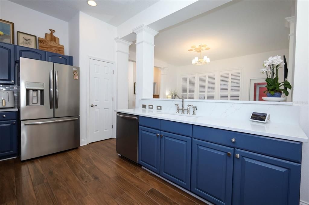 For Sale: $619,900 (2 beds, 2 baths, 1388 Square Feet)