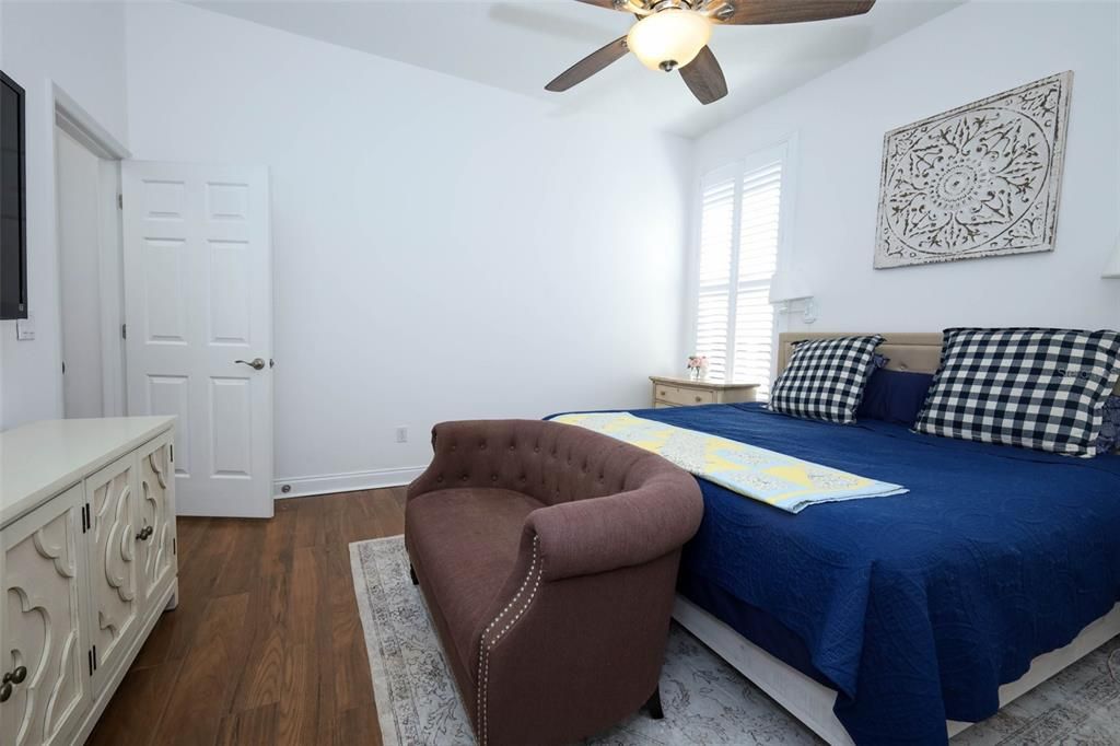 For Sale: $619,900 (2 beds, 2 baths, 1388 Square Feet)