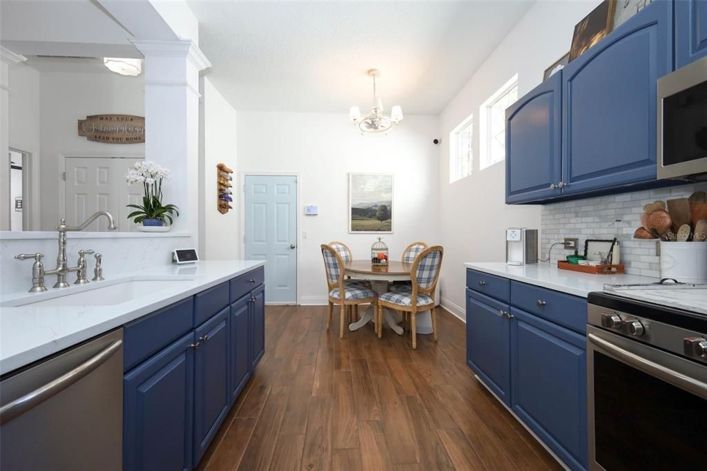 For Sale: $619,900 (2 beds, 2 baths, 1388 Square Feet)