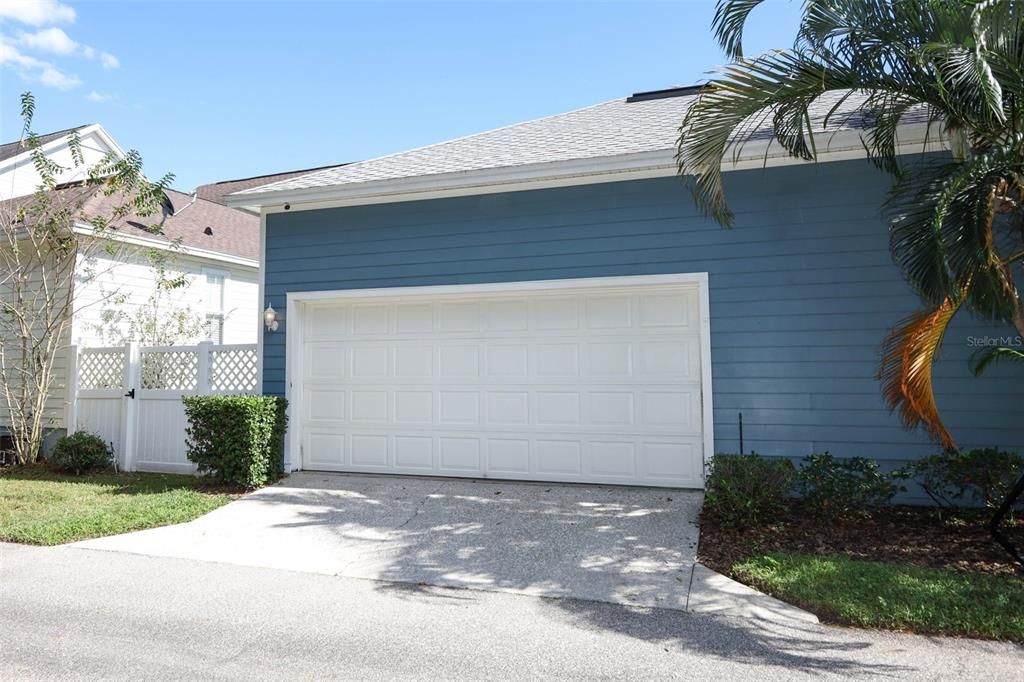 For Sale: $619,900 (2 beds, 2 baths, 1388 Square Feet)