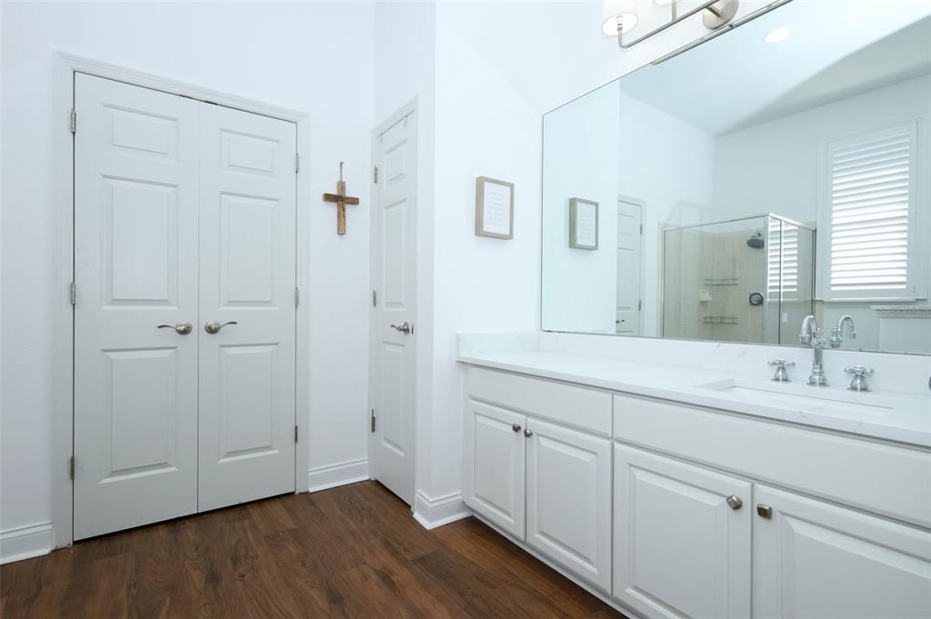 For Sale: $619,900 (2 beds, 2 baths, 1388 Square Feet)