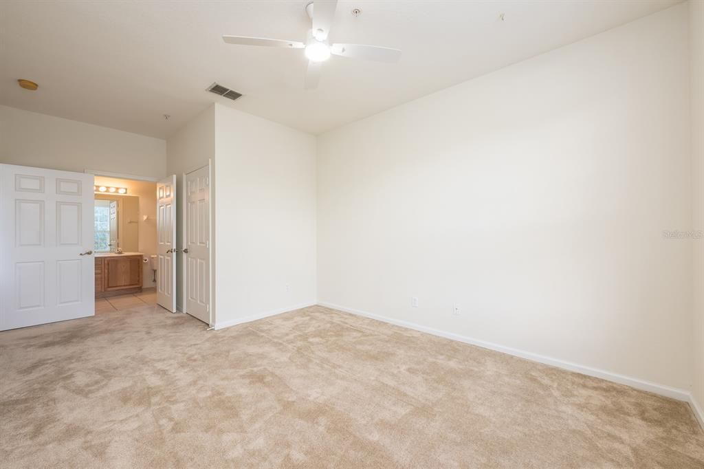 For Sale: $233,900 (3 beds, 2 baths, 1411 Square Feet)