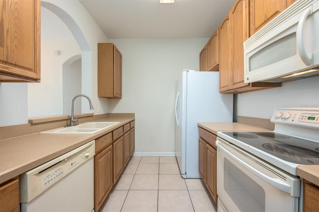 For Sale: $233,900 (3 beds, 2 baths, 1411 Square Feet)