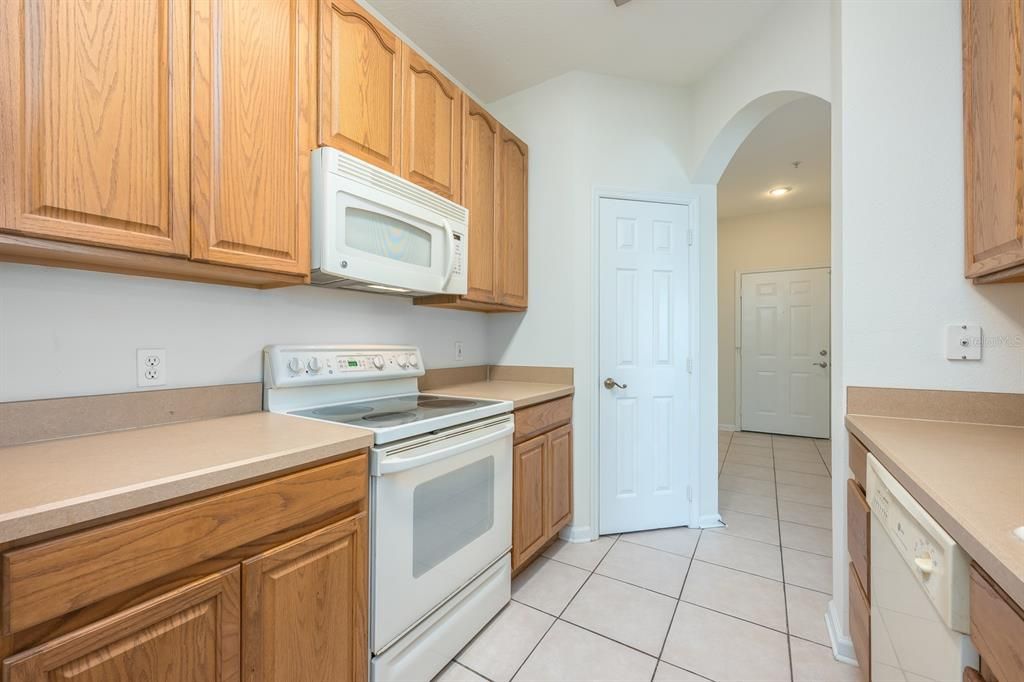 For Sale: $233,900 (3 beds, 2 baths, 1411 Square Feet)