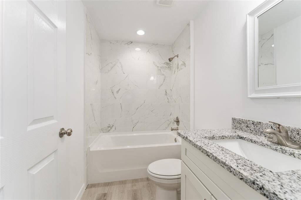 Active With Contract: $249,900 (3 beds, 2 baths, 1287 Square Feet)