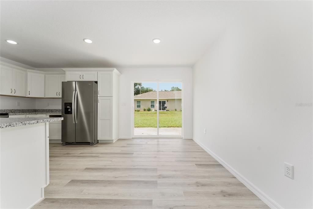 Active With Contract: $249,900 (3 beds, 2 baths, 1287 Square Feet)
